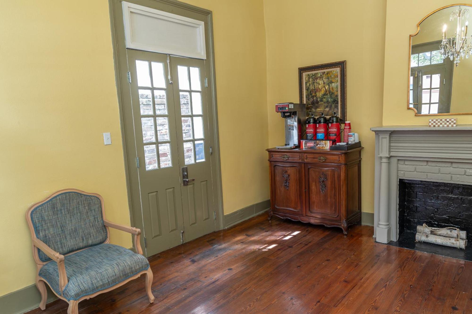 Inn On Ursulines, A French Quarter Guest Houses Property New Orleans Exterior photo