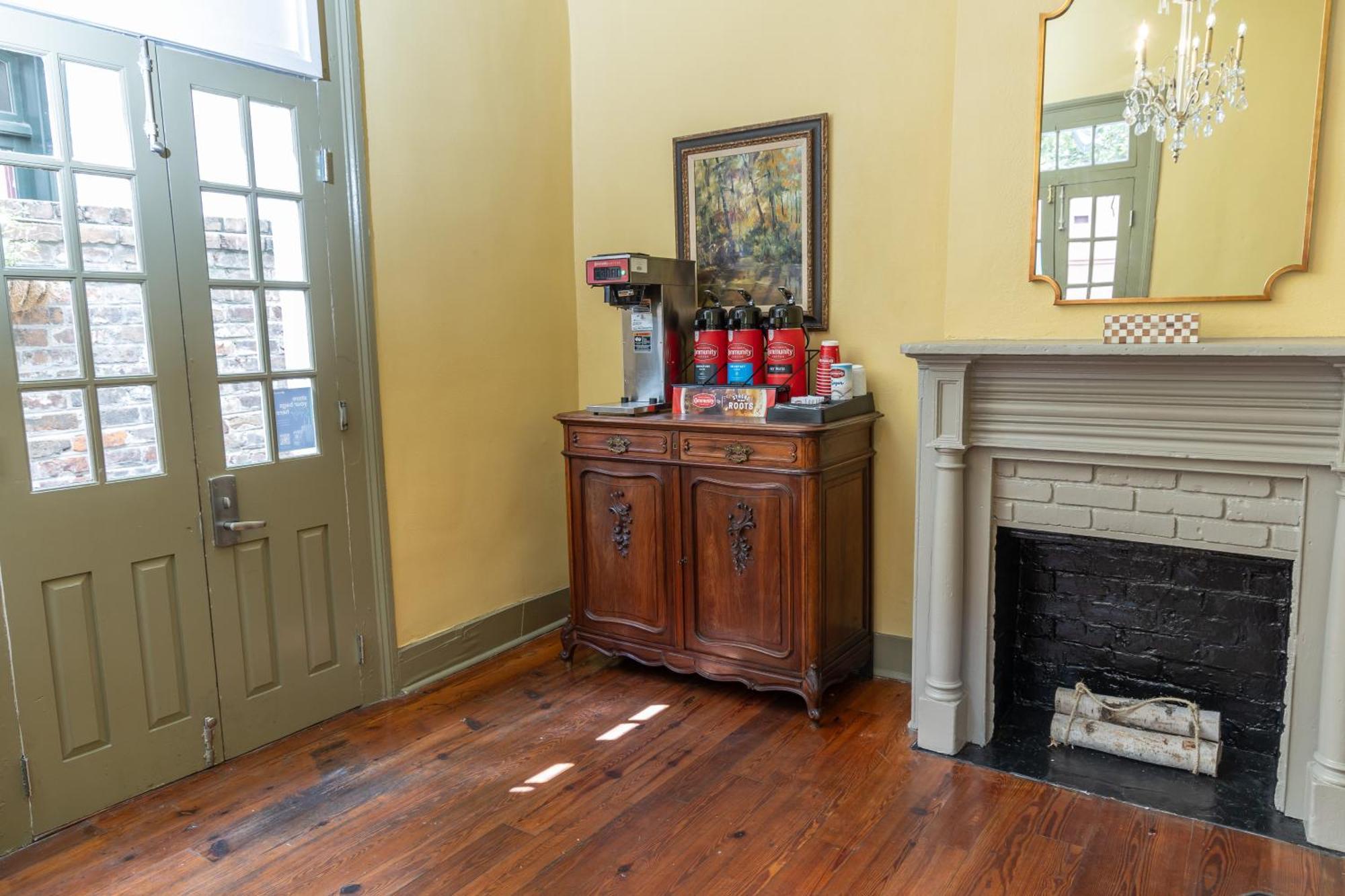 Inn On Ursulines, A French Quarter Guest Houses Property New Orleans Exterior photo